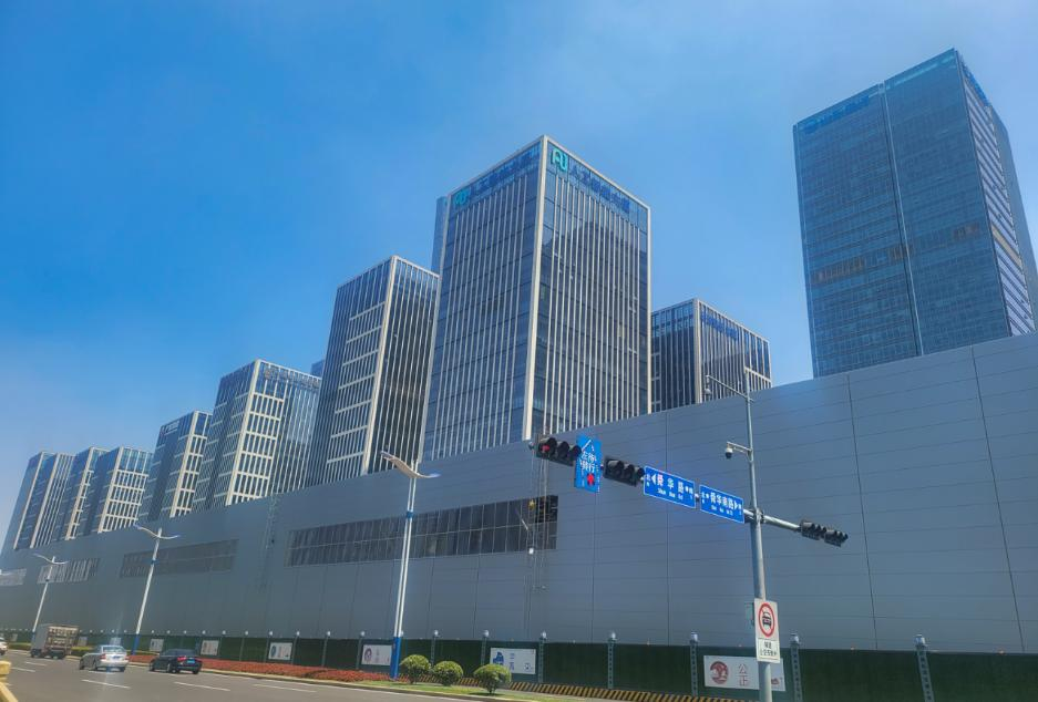 墻面板工程案例欣賞：濟南舜華路地鐵站